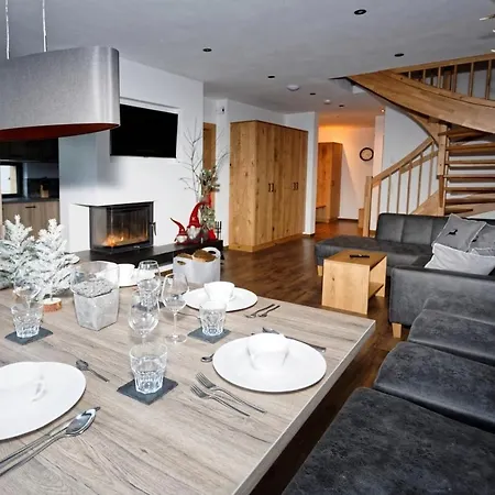 Gut Stein Panoramalodge Mühlbach am Hochkönig