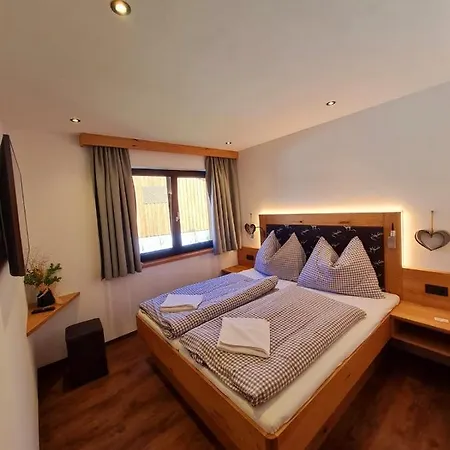 Gut Stein Panoramalodge Apartment