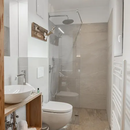 Gut Stein Panoramalodge Apartman *